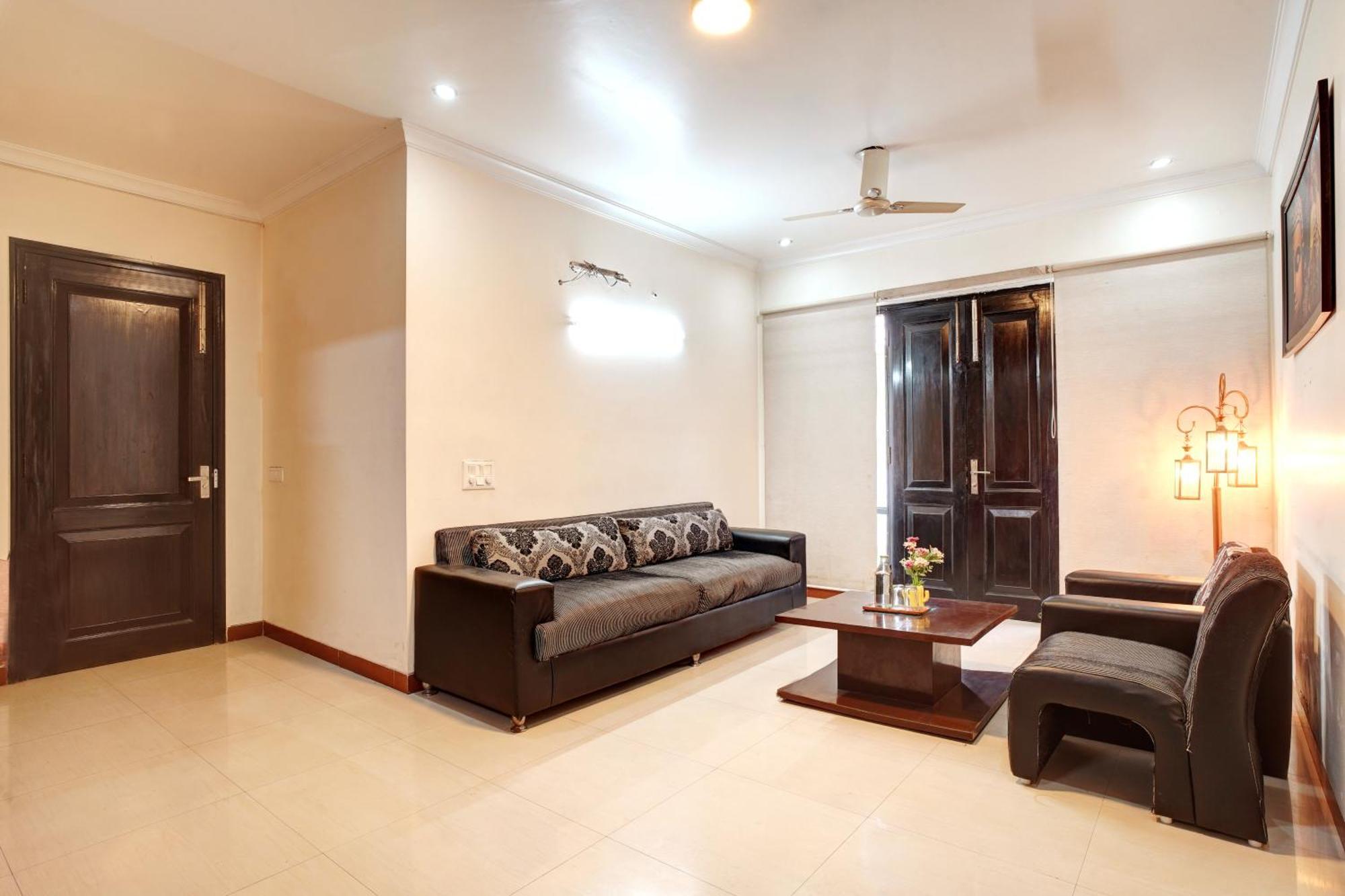 Nexhub Stay - Huda City Centre Gurgaon Zewnętrze zdjęcie